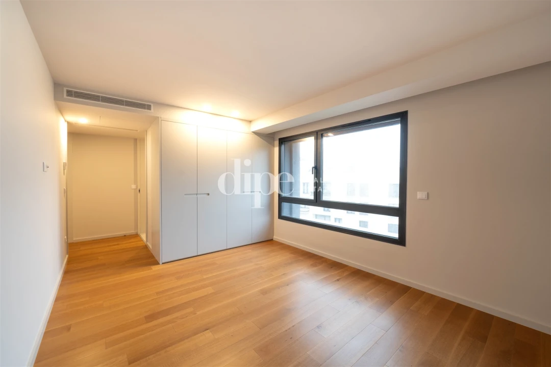 Apartamento T2 para Arrendamento em Urgezes Foto 12