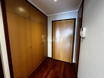 Apartamento T3 para Arrendamento em Lordelo do Ouro e Massarelos