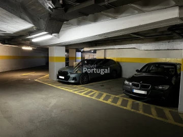 Apartamento T3 para Arrendamento em Lordelo do Ouro e Massarelos