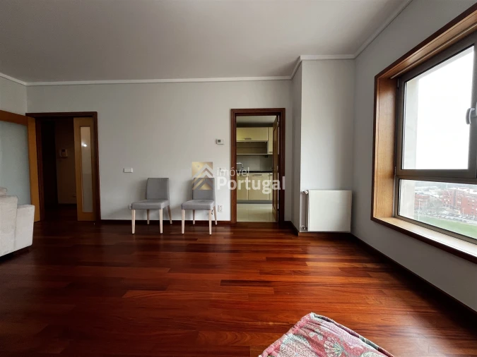 Apartamento T3 para Arrendamento em Lordelo do Ouro e Massarelos Foto 12