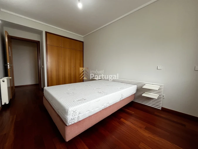 Apartamento T3 para Arrendamento em Lordelo do Ouro e Massarelos Foto 30