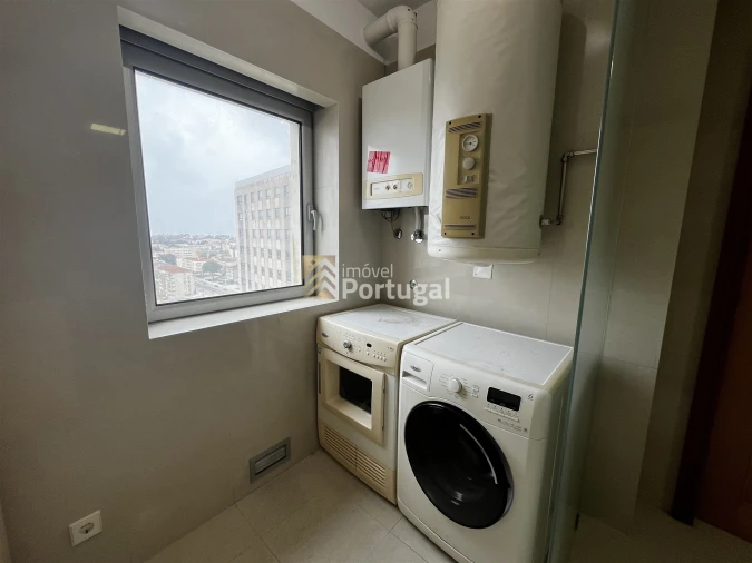Apartamento T3 para Arrendamento em Lordelo do Ouro e Massarelos Foto 10