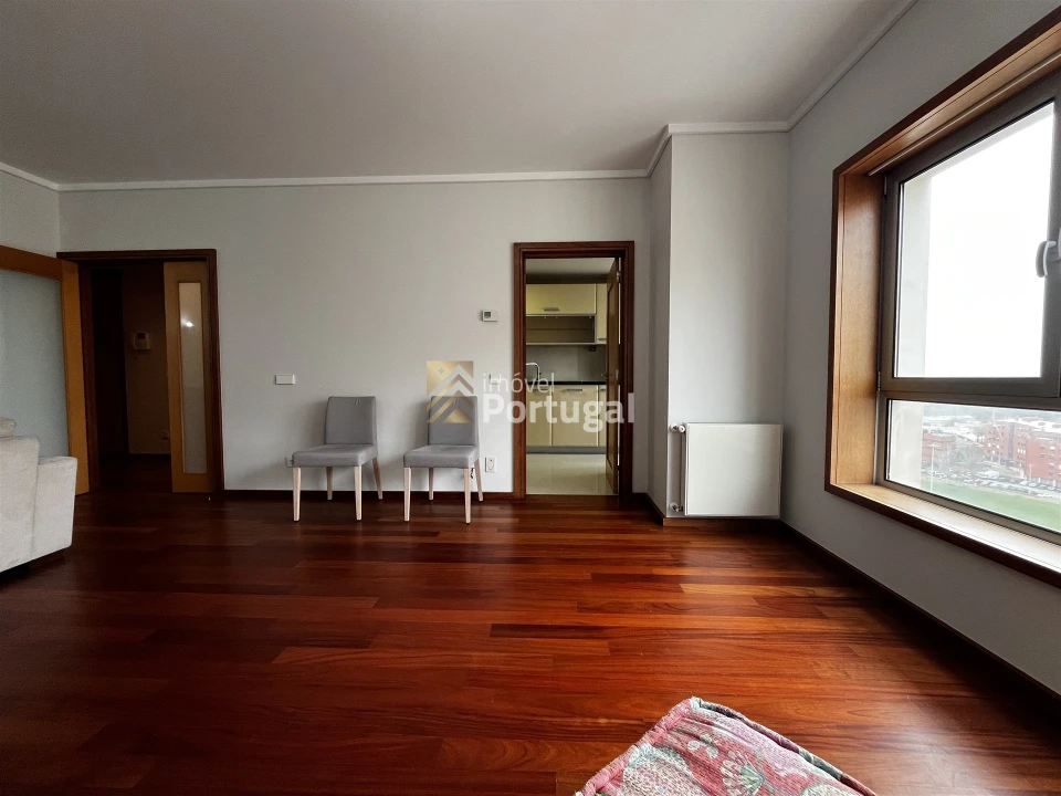 Apartamento T3 para Arrendamento em Lordelo do Ouro e Massarelos Foto 12
