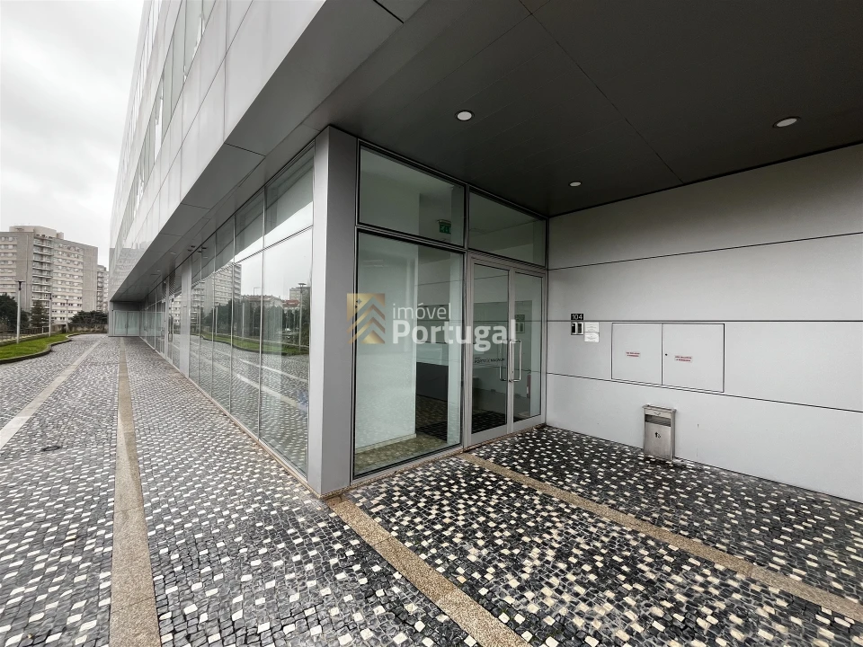 Apartamento T3 para Arrendamento em Lordelo do Ouro e Massarelos Foto 41