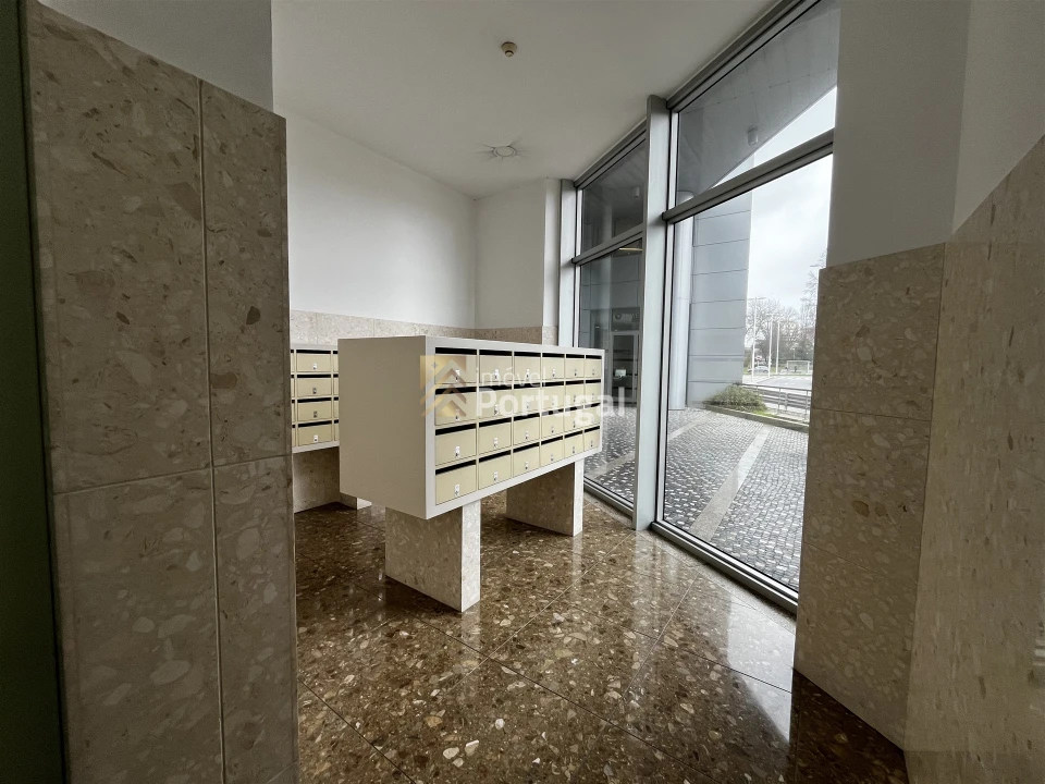 Apartamento T3 para Arrendamento em Lordelo do Ouro e Massarelos Foto 39