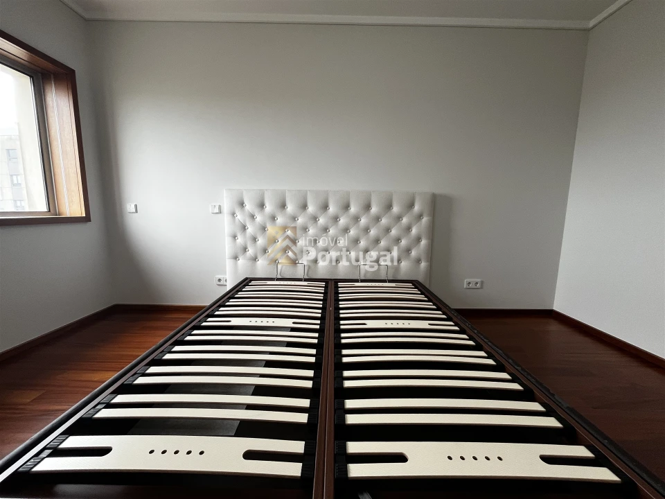 Apartamento T3 para Arrendamento em Lordelo do Ouro e Massarelos Foto 26