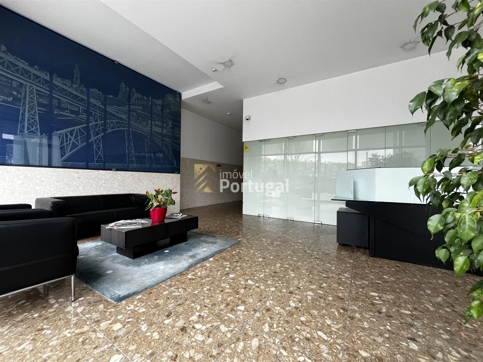 Apartamento T3 para Arrendamento em Lordelo do Ouro e Massarelos Foto 38