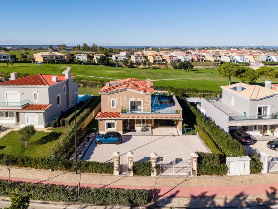 Moradia T4 para Venda em Lagos (São Sebastião e Santa Maria) Foto 30