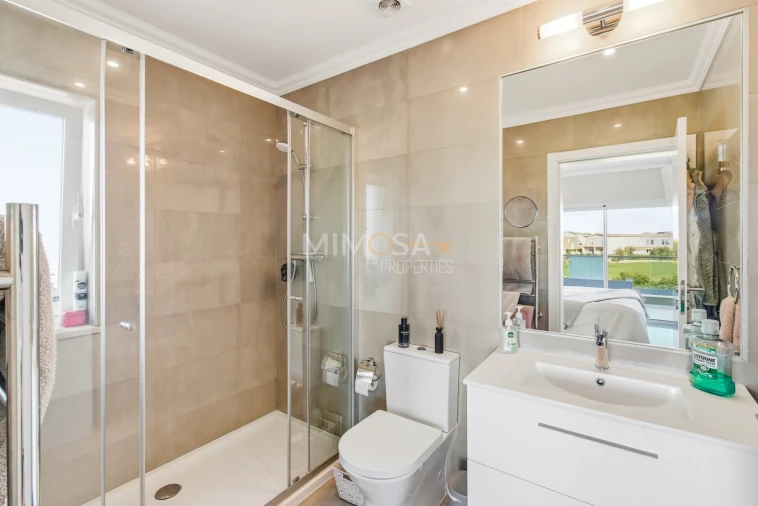 Moradia T4 para Venda em Lagos (São Sebastião e Santa Maria) Foto 20