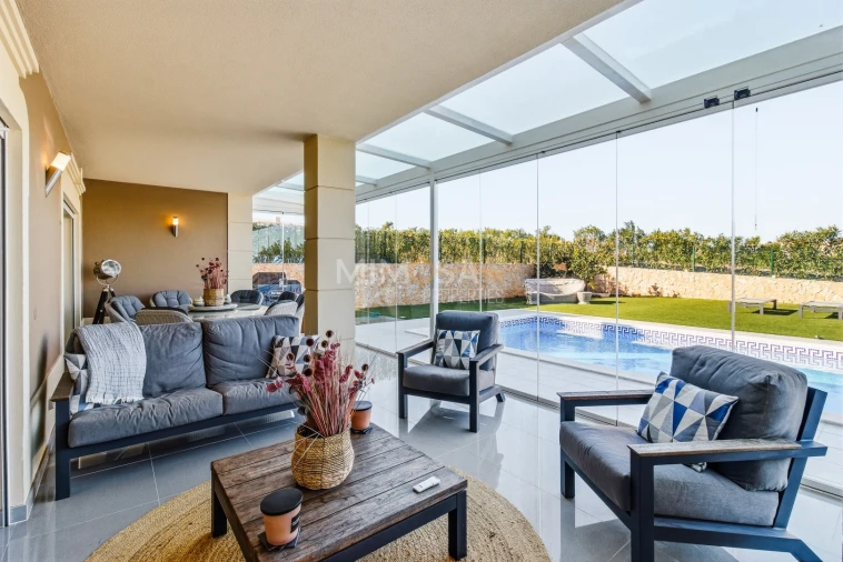 Moradia T4 para Venda em Lagos (São Sebastião e Santa Maria) Foto 2