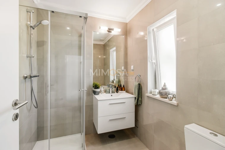 Moradia T4 para Venda em Lagos (São Sebastião e Santa Maria) Foto 14