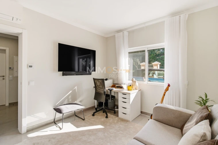 Moradia T4 para Venda em Lagos (São Sebastião e Santa Maria) Foto 12