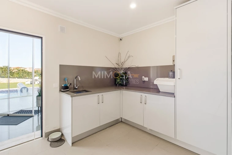 Moradia T4 para Venda em Lagos (São Sebastião e Santa Maria) Foto 28