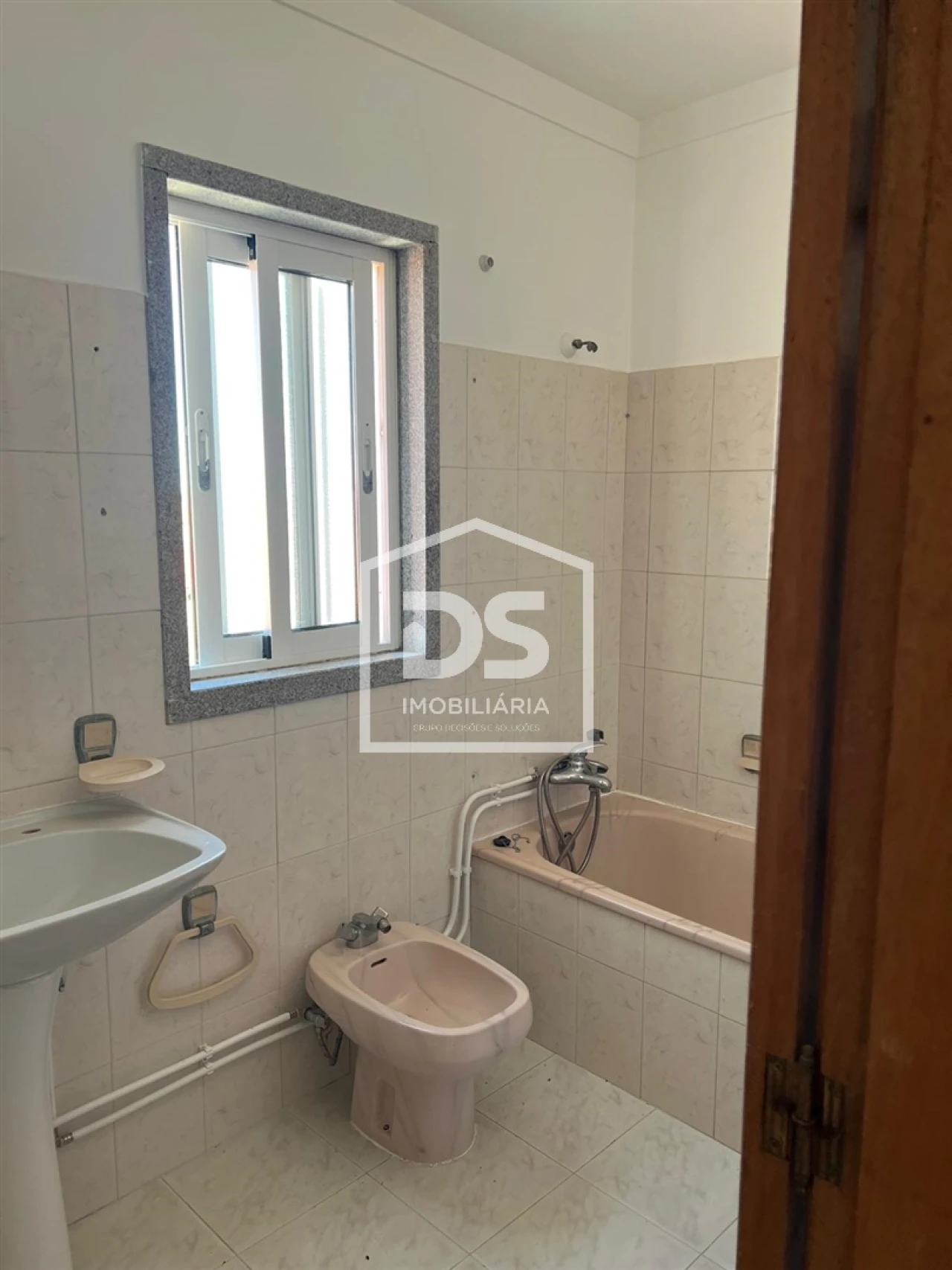 Apartamento T2 para Venda em Souto Foto 7