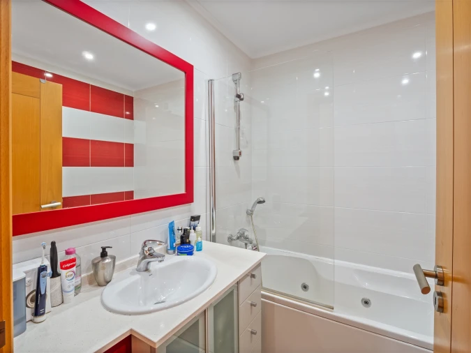 Apartamento T2 para Venda em Alcabideche Foto 10