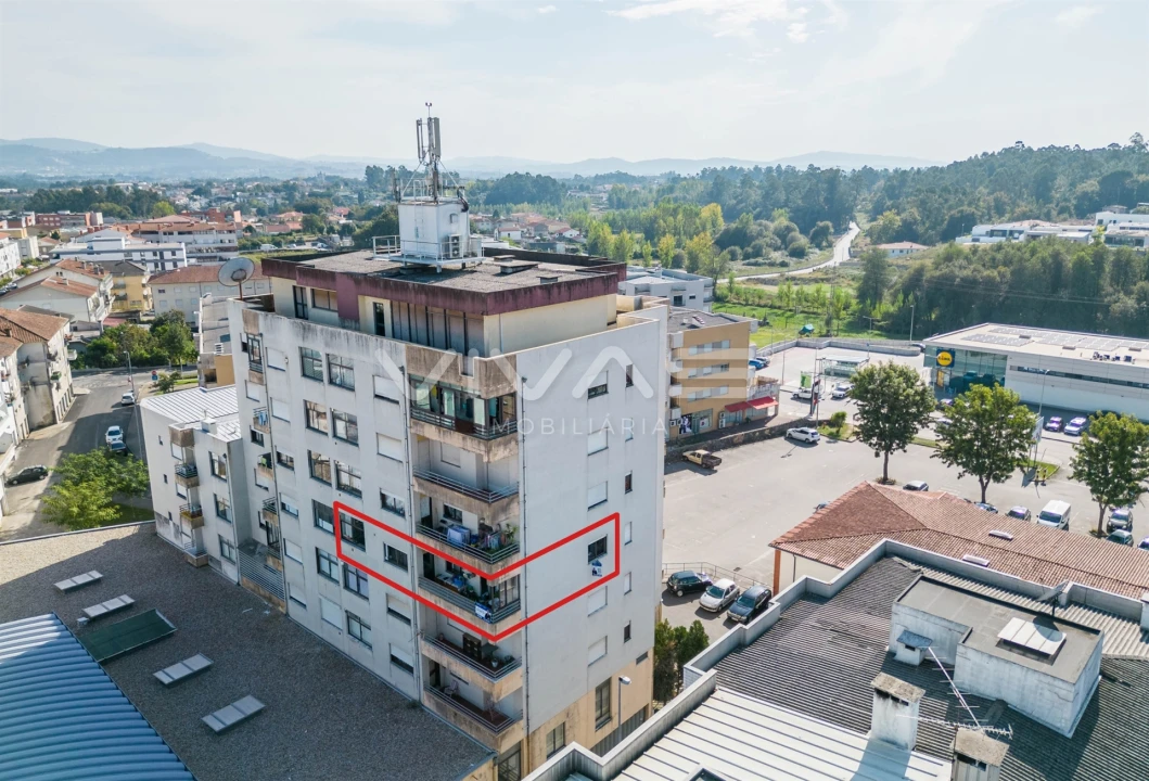 Apartamento T3 para Venda em Vila Verde e Barbudo Foto 23