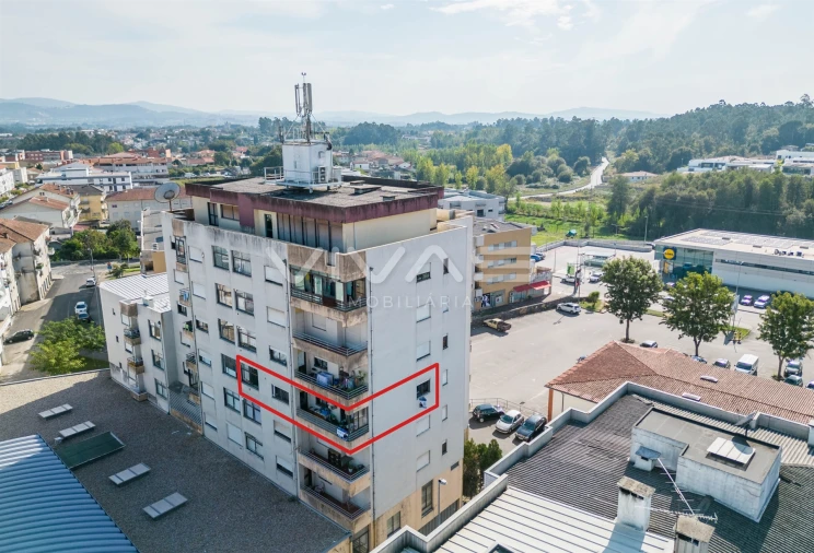 Apartamento T3 para Venda em Vila Verde e Barbudo Foto 23