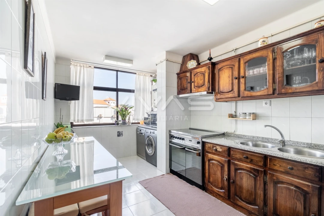 Apartamento T3 para Venda em Vila Verde e Barbudo Foto 4