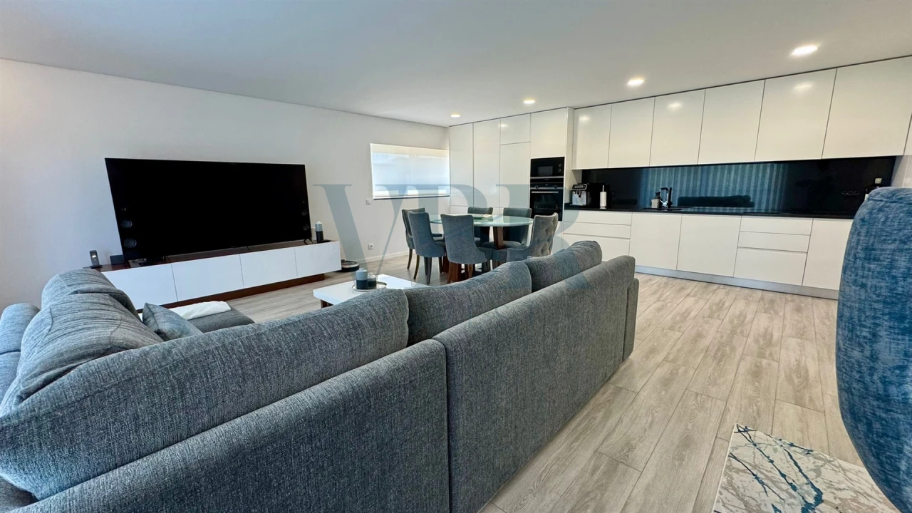 Apartamento T3 para Venda em Caldelas Foto 3