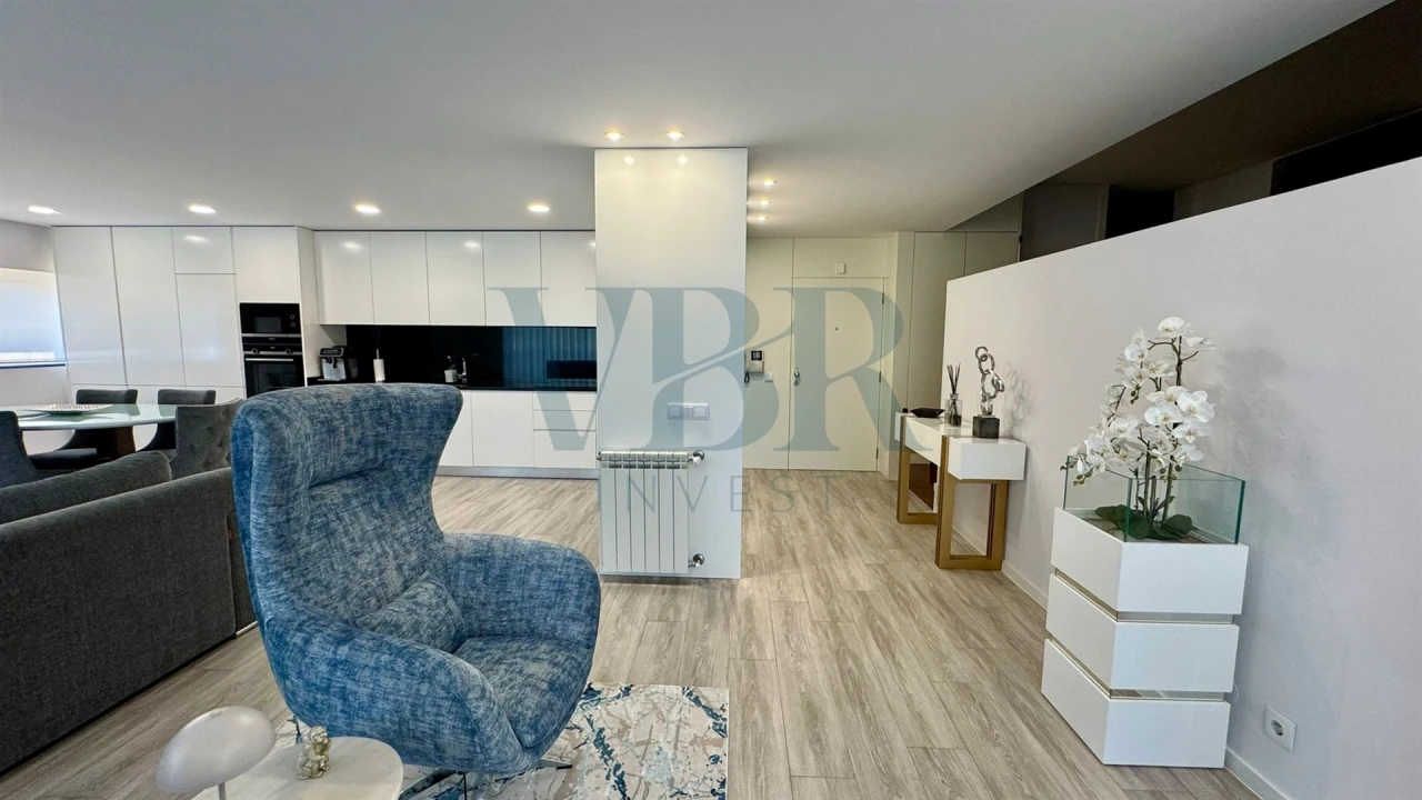 Apartamento T3 para Venda em Caldelas Foto 8