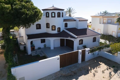 Moradia T3 para Venda em Albufeira e Olhos de Água