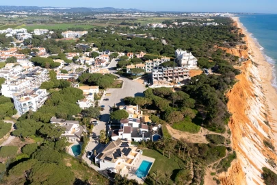 Moradia T3 para Venda em Albufeira e Olhos de Água