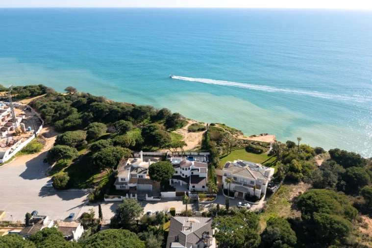 Moradia T3 para Venda em Albufeira e Olhos de Água Foto 2