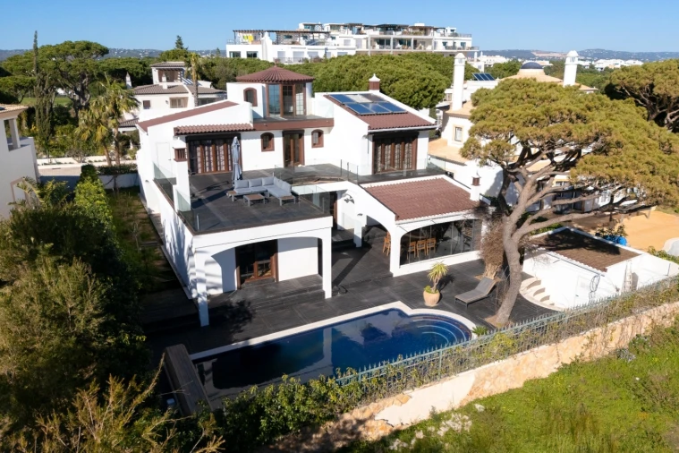 Moradia T3 para Venda em Albufeira e Olhos de Água Foto 8