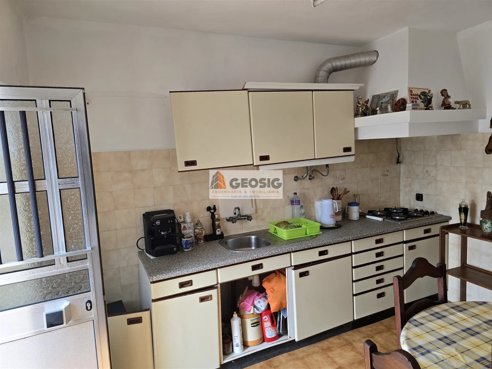 Moradia T1 para Venda em Almodôvar e Graça dos Padrões Foto 5