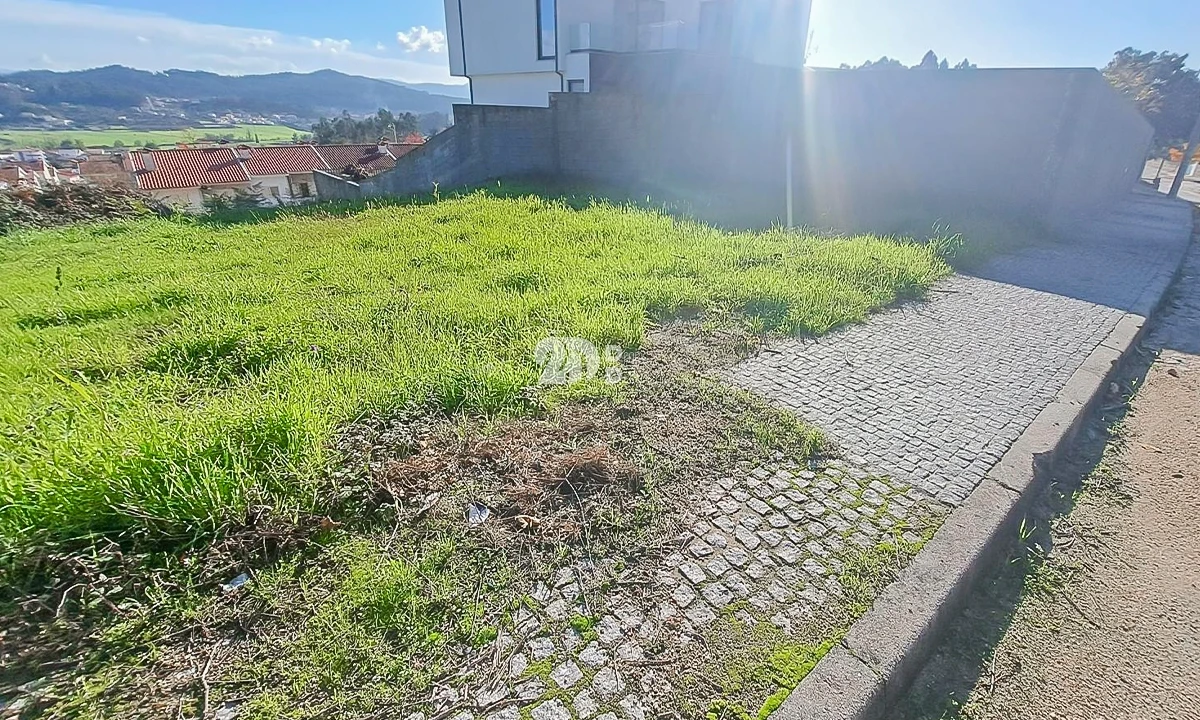 Terreno para Venda em Antas e Abade de Vermoim Foto 4