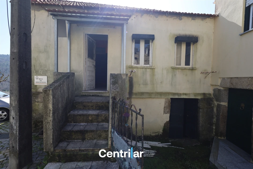 Moradia T3 para Venda em Trancozelos Foto 19