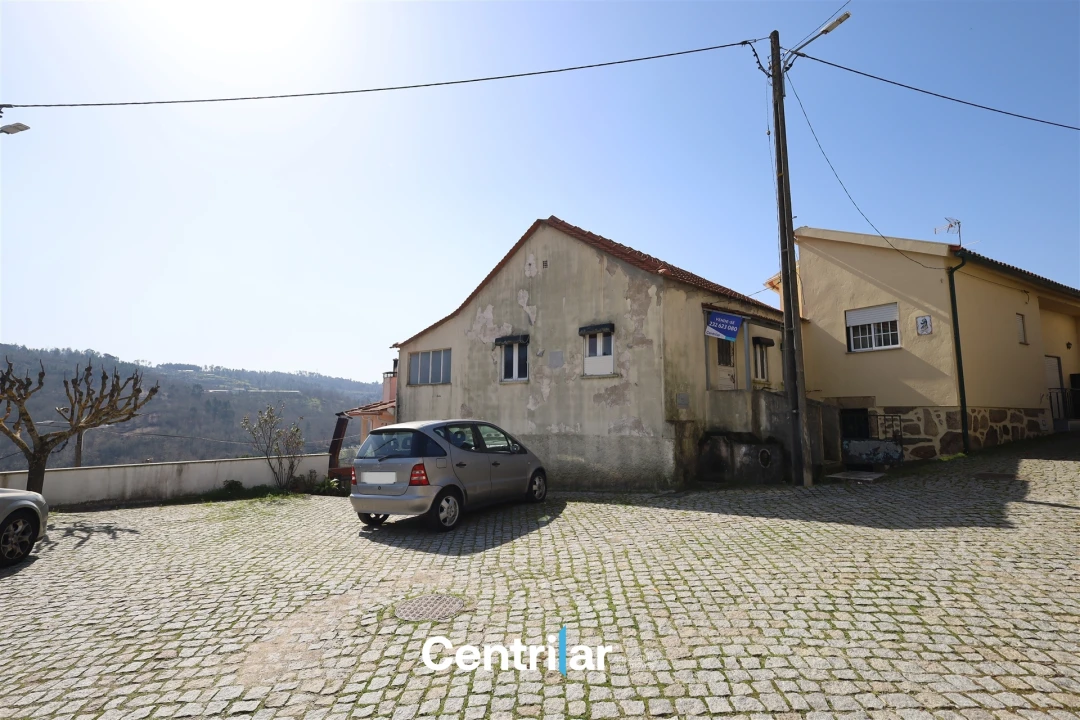 Moradia T3 para Venda em Trancozelos Foto 1