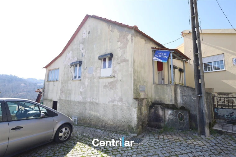 Moradia T3 para Venda em Trancozelos Foto 2