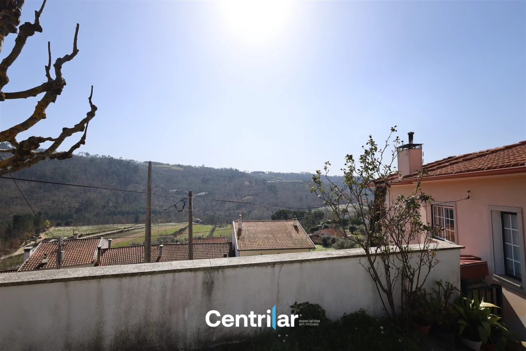 Moradia T3 para Venda em Trancozelos Foto 21