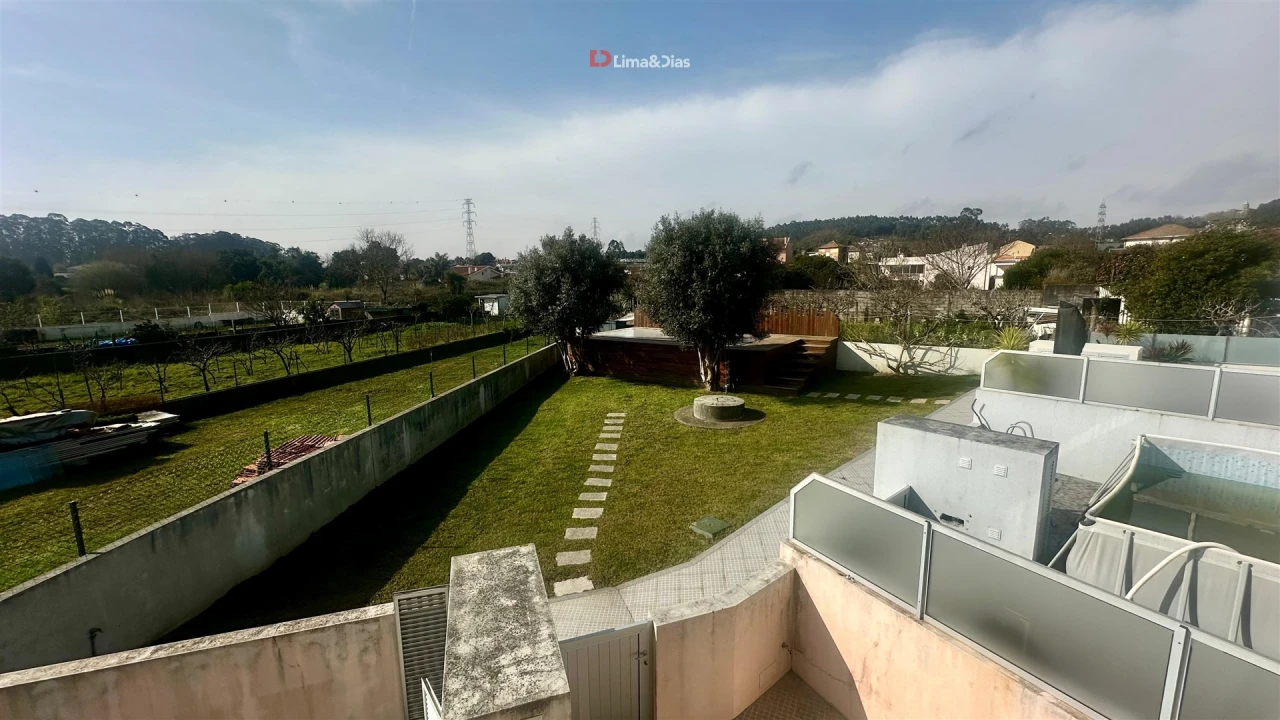 Moradia T4 para Venda em Pedroso e Seixezelo Foto 26