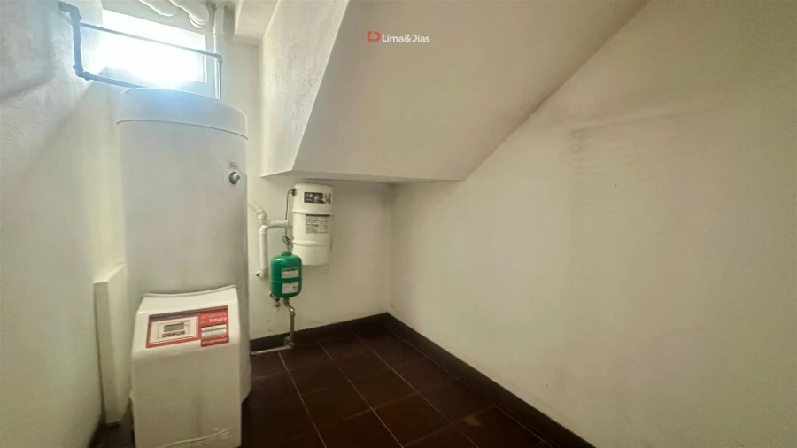 Moradia T4 para Venda em Pedroso e Seixezelo Foto 24