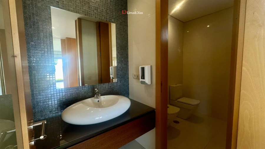 Moradia T4 para Venda em Pedroso e Seixezelo Foto 4