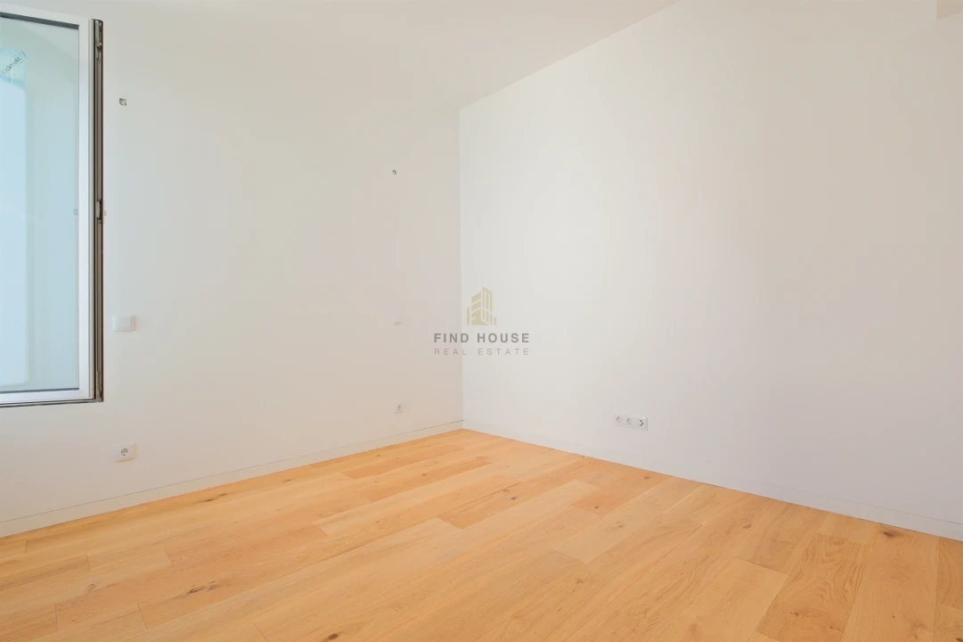 Moradia T4 para Venda em São Domingos de Rana Foto 31