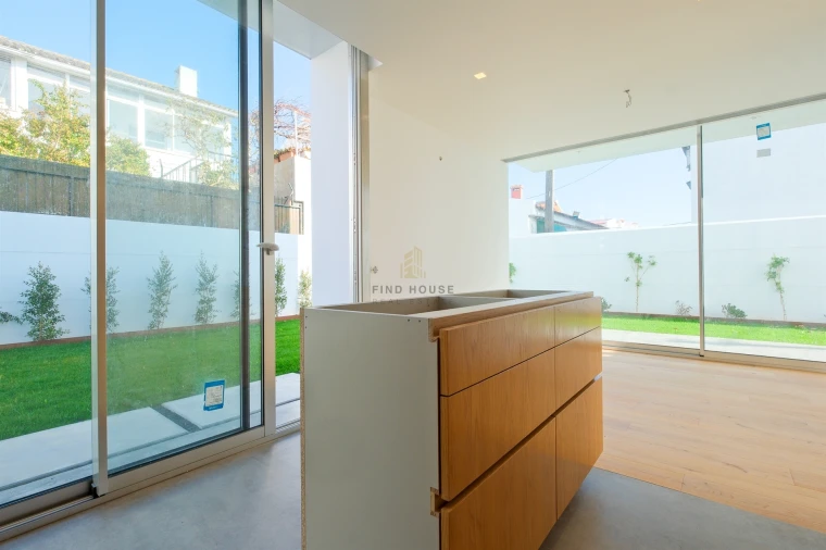 Moradia T4 para Venda em São Domingos de Rana Foto 19