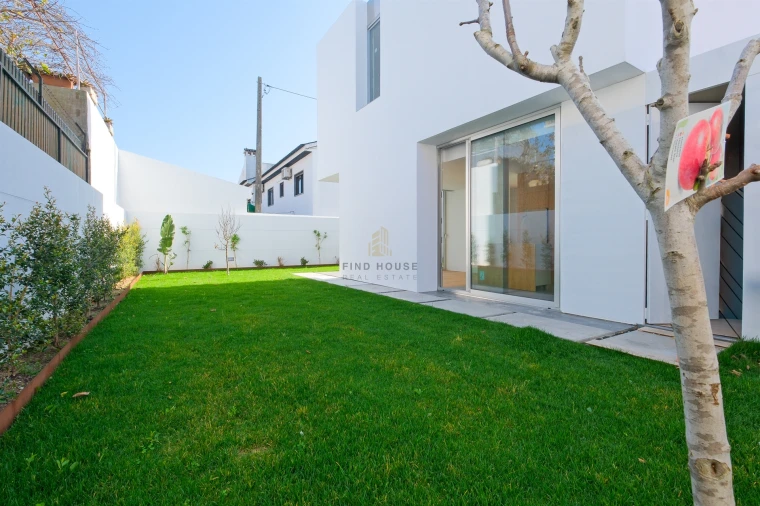 Moradia T4 para Venda em São Domingos de Rana Foto 45