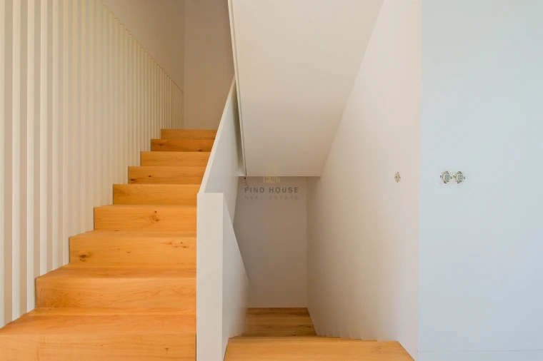 Moradia T4 para Venda em São Domingos de Rana Foto 14