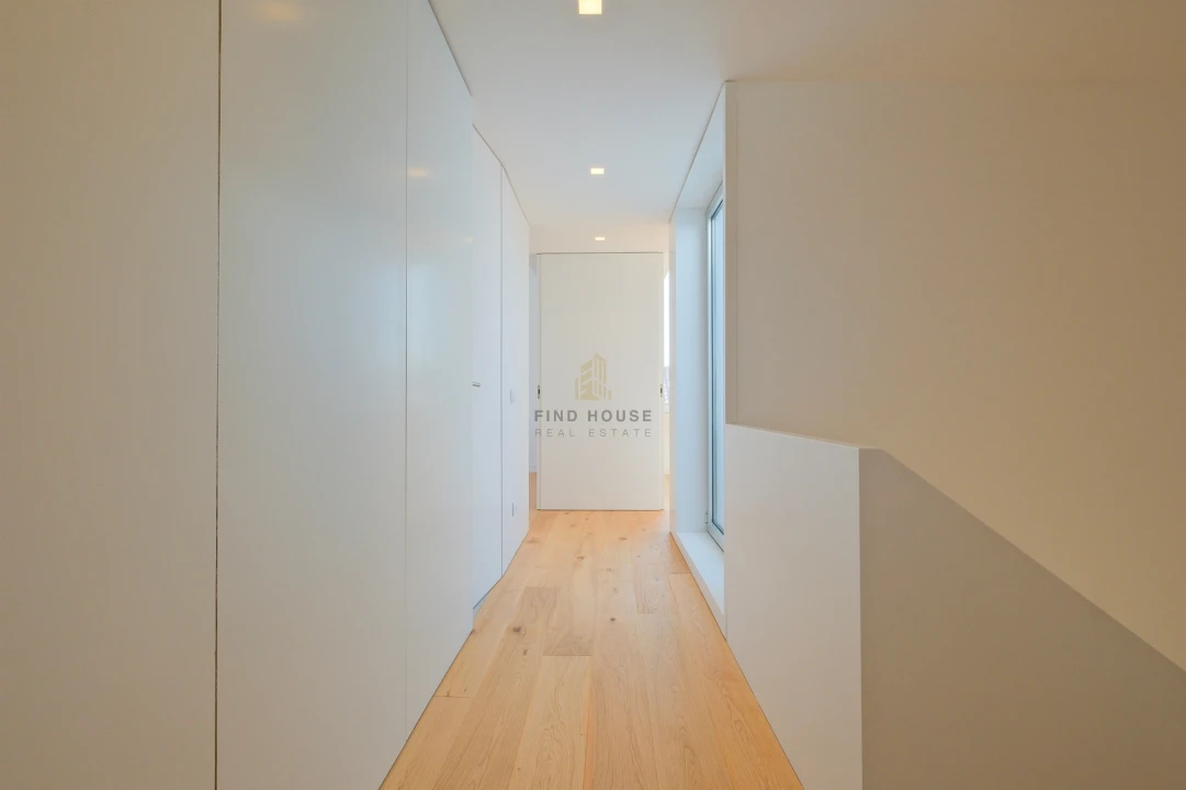 Moradia T4 para Venda em São Domingos de Rana Foto 27