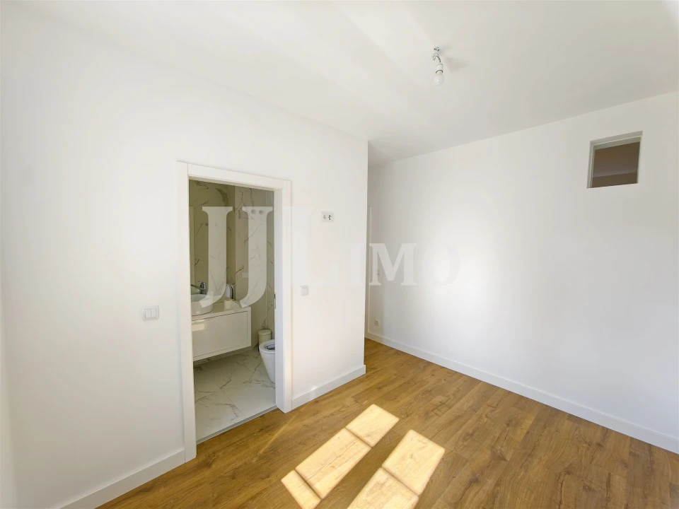 Apartamento T3 para Arrendamento em Arroios Foto 4