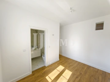 Apartamento T3 para Arrendamento em Arroios