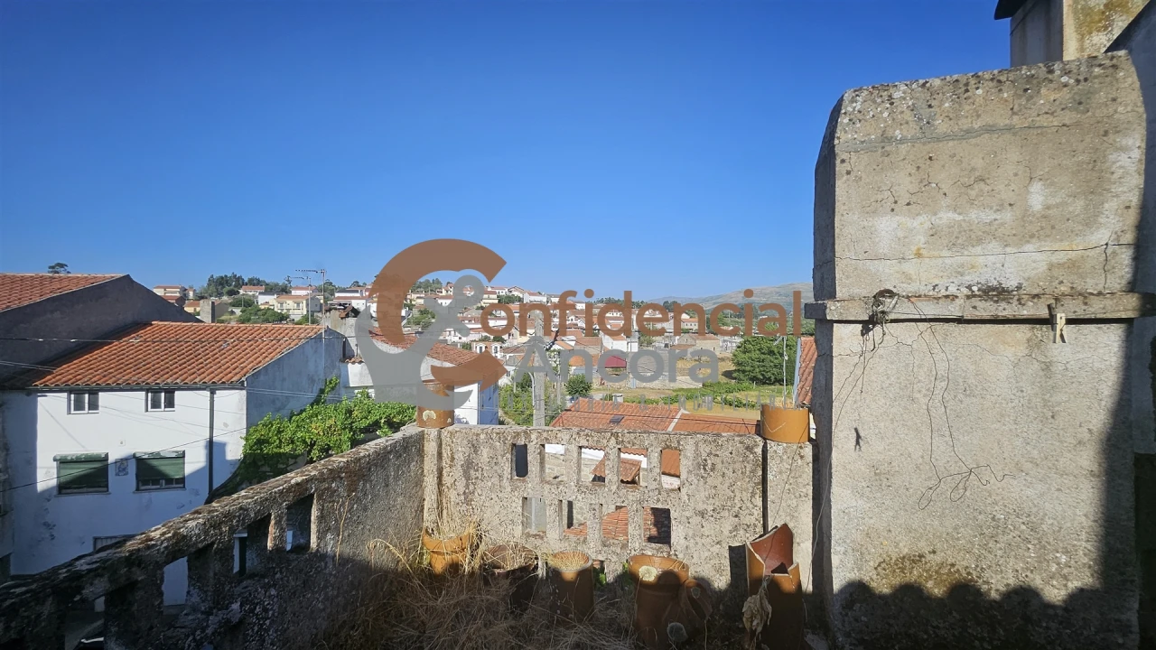 Moradia T3 para Venda em Nespereira Foto 5