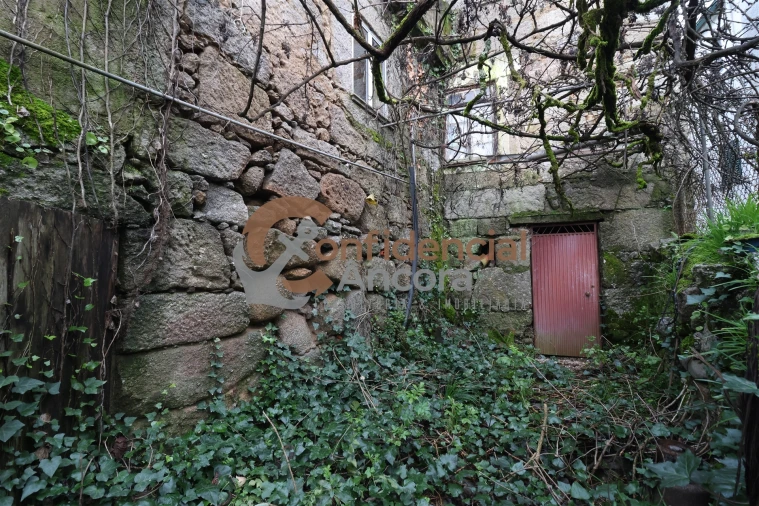 Moradia T3 para Venda em Nespereira Foto 10