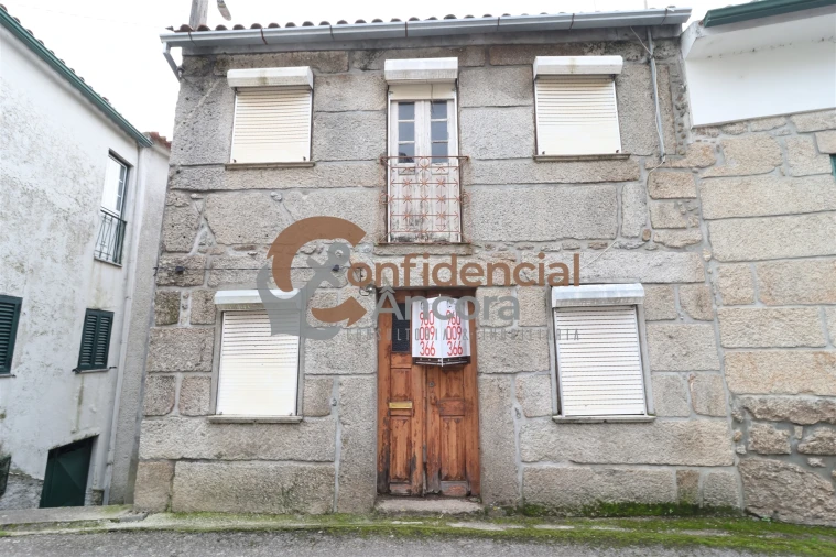 Moradia T3 para Venda em Nespereira