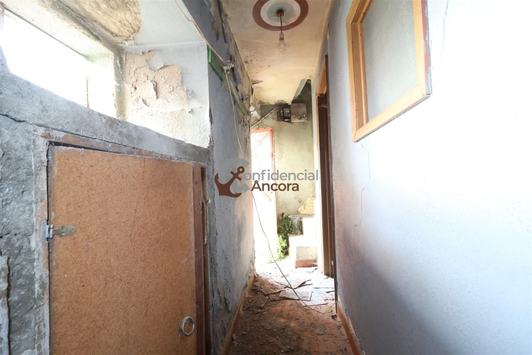 Moradia T2 para Venda em Folgosinho Foto 6