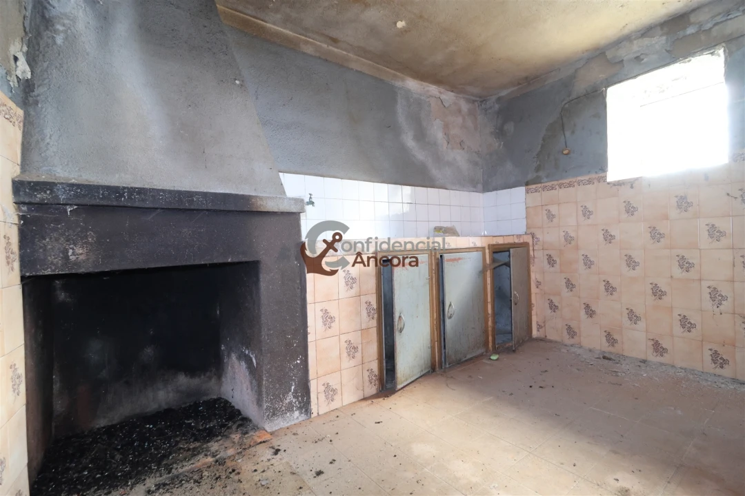 Moradia T2 para Venda em Folgosinho Foto 5