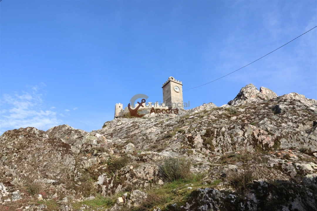 Moradia T2 para Venda em Folgosinho Foto 13